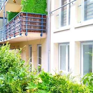 Sonnige Im Zentrum Mit Terrasse U Tiefgarage - Netflix - Prime - Apartment